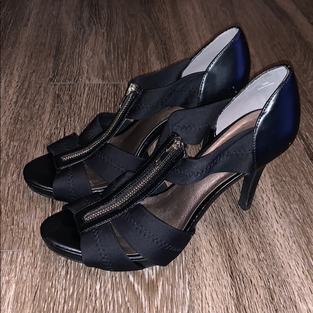 Black heels